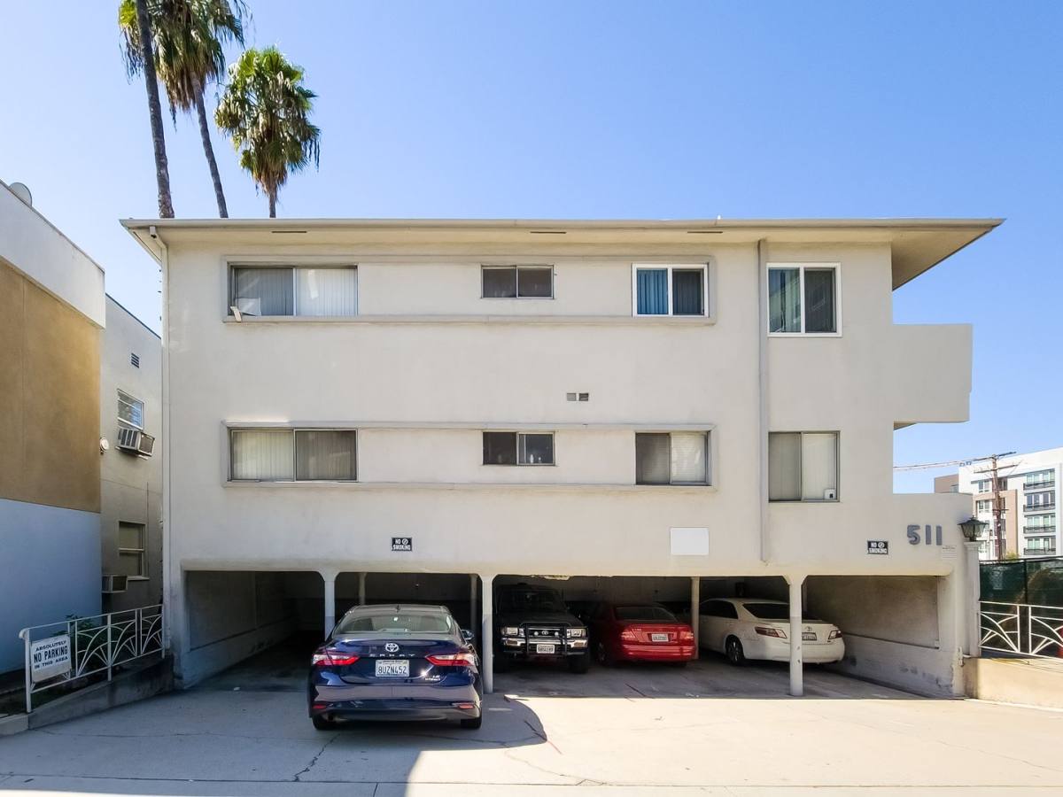 Apartment for rent at 511 N Central Ave, Glendale, CA 91203