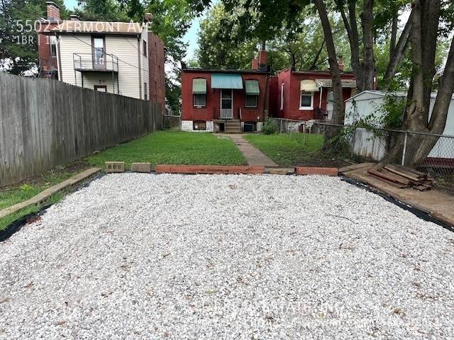 House for rent at 5502 Vermont Ave, Saint Louis, MO 63111