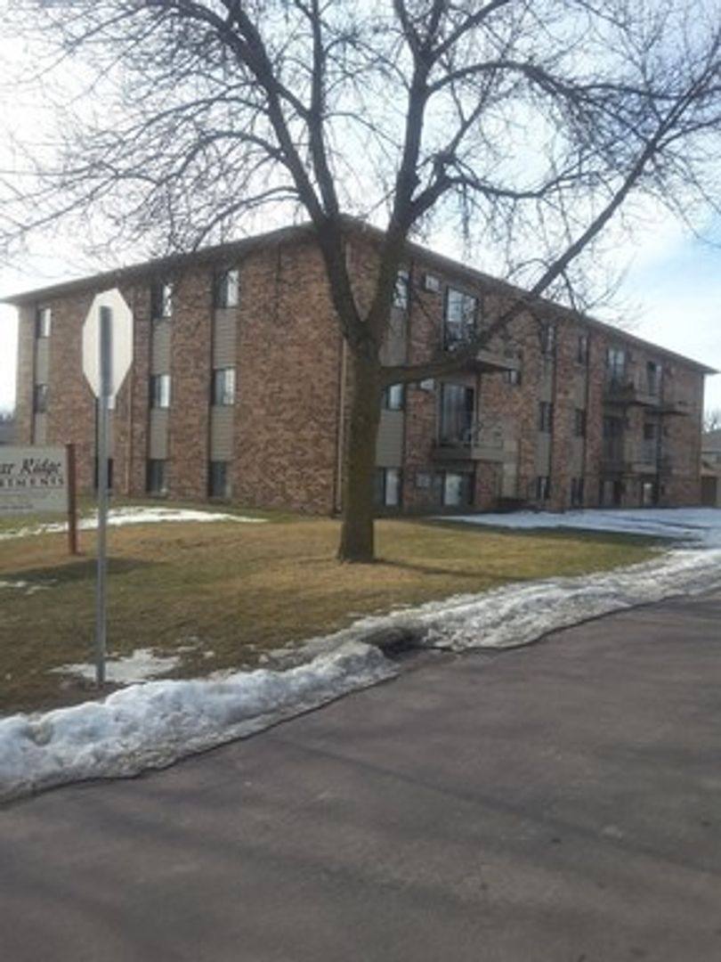 Apartment for rent at 107 22nd St NW, Owatonna, MN 55060
