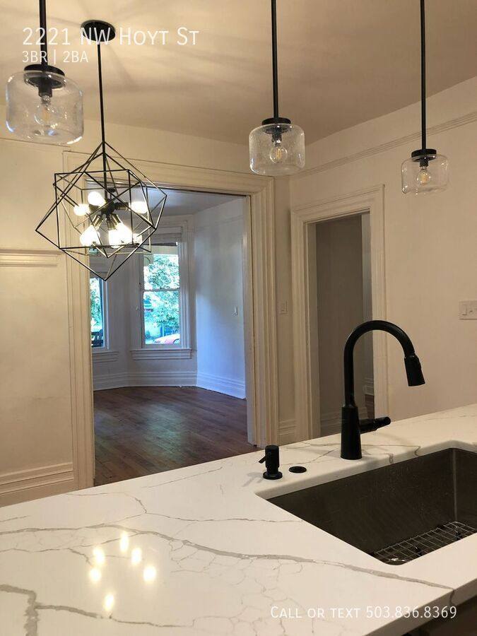 Apartment for rent at 2221 NW Hoyt St, Portland, OR 97210