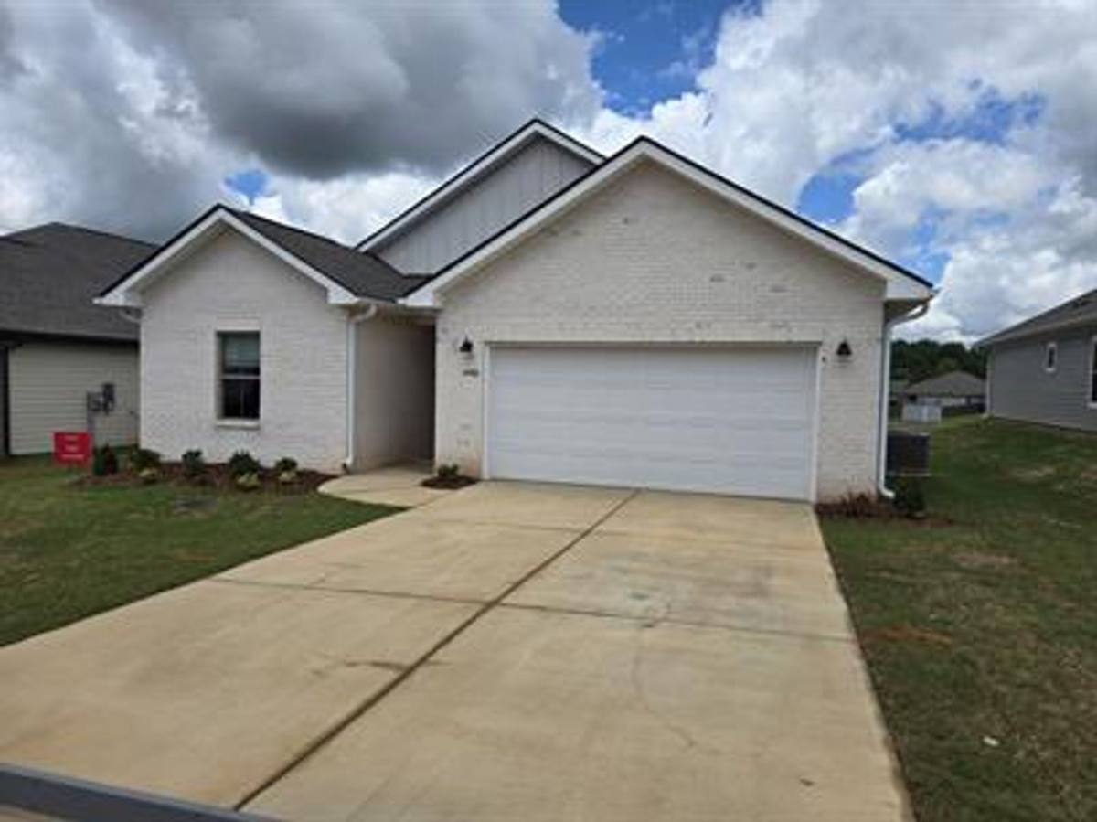 House for rent at 14480 Mountain Stream Dr, Athens, AL 35613