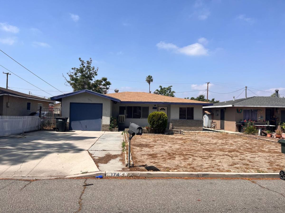House for rent at 174 N Victoria Ave, San Jacinto, CA 92583