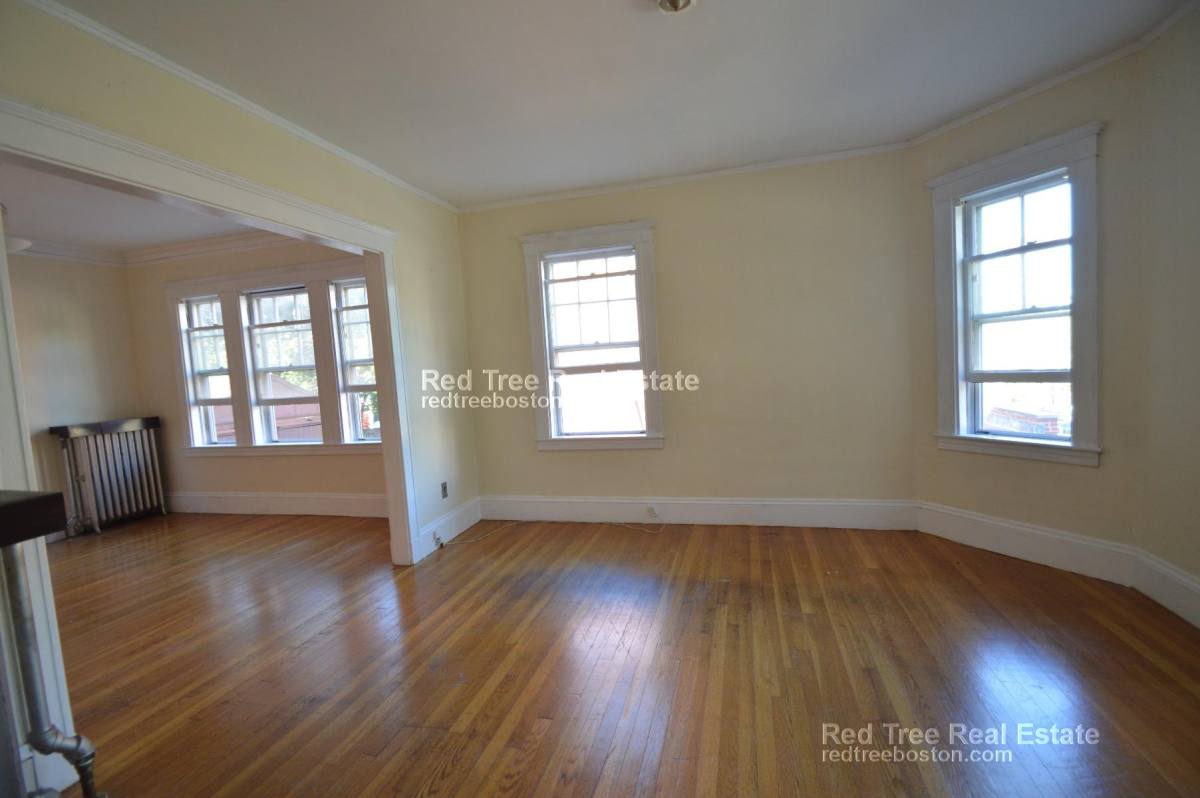 House for rent at 27 High St #1, Brookline, MA 02445