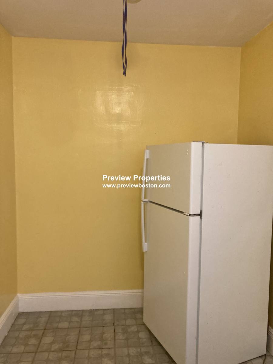 Apartment for rent at 28 Sidlaw Rd #6, Brighton, MA 02135