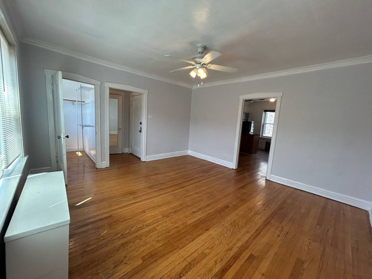 Apartment for rent at 3904 W Argyle #3C, Chicago, IL 60625