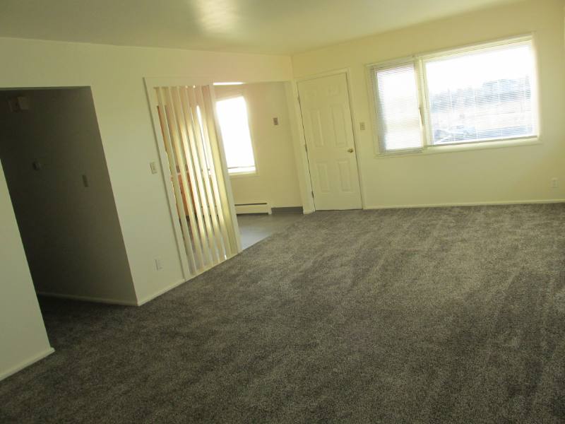 Apartment for rent at 1429 13th St S, Great Falls, MT 59405
