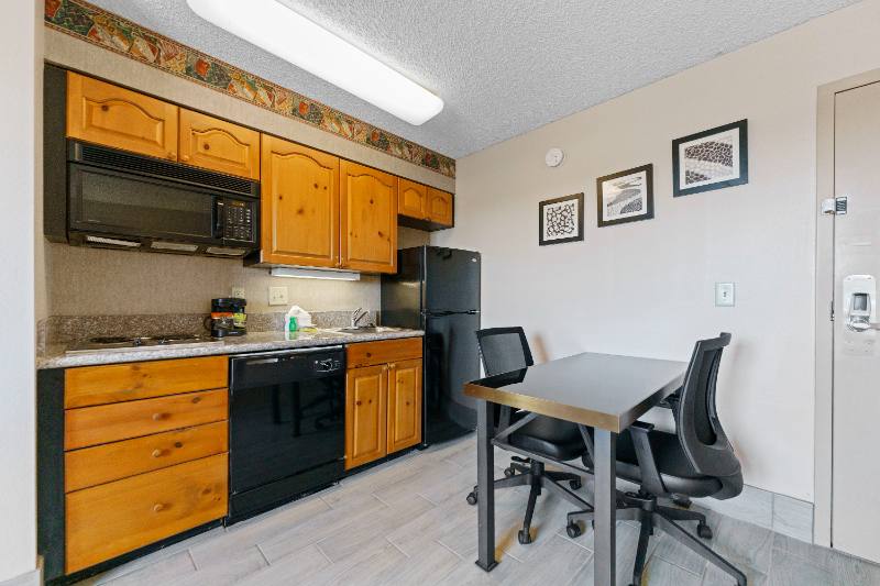 Apartment for rent at 9880 N Scottsdale Rd, Paradise Valley, AZ 85253