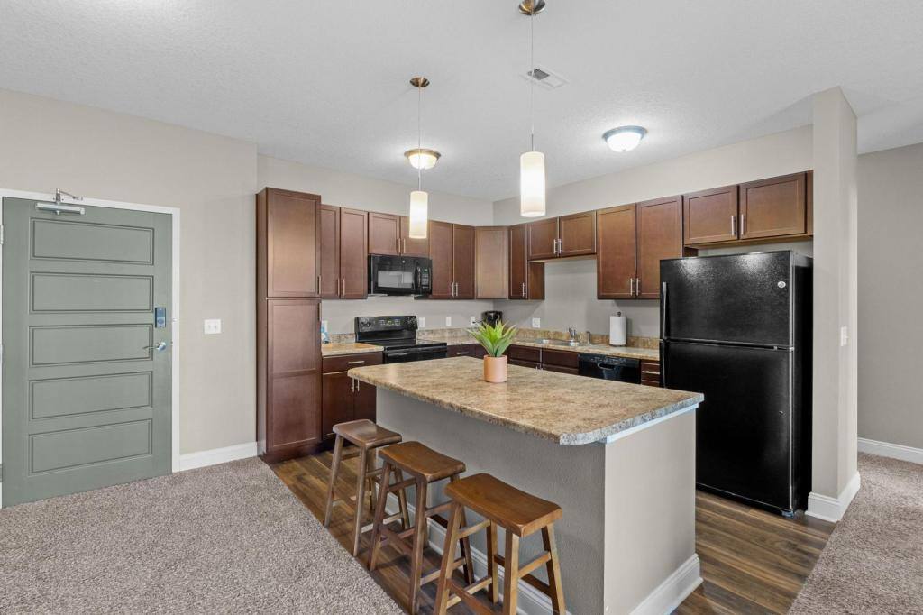 Apartment for rent at 8350 Cascade Ave, West Des Moines, IA 50266