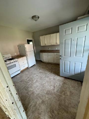 Apartment for rent at 314 E Pine St, Cadillac, MI 49601