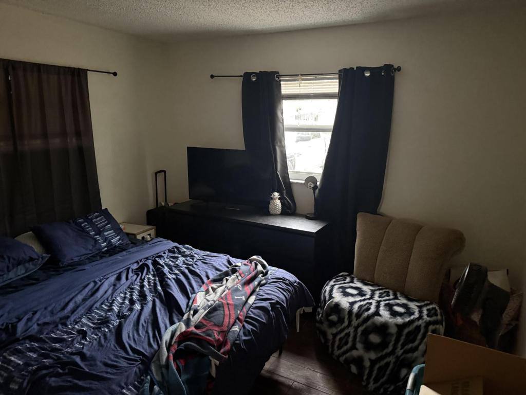 House for rent at 2345 19th Ave SW, Largo, FL 33774