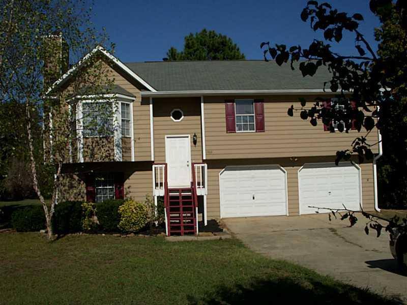 House for rent at 2868 Rocky Pointe Way, Snellville, GA 30078