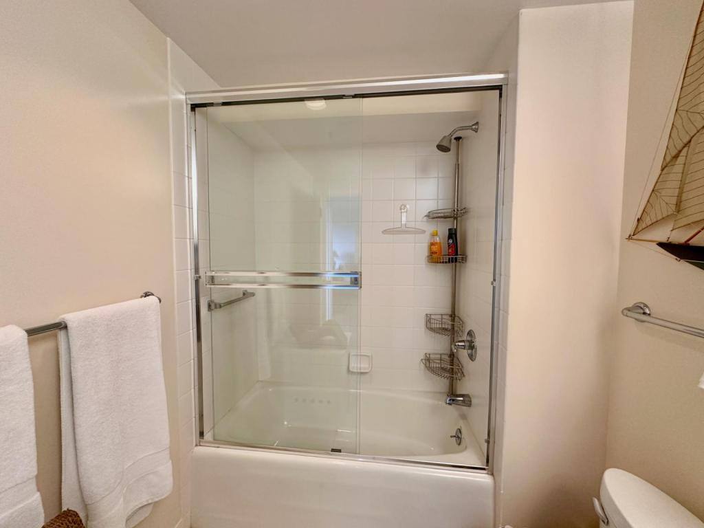 Condo for rent at 645 Front St, San Diego, CA 92101
