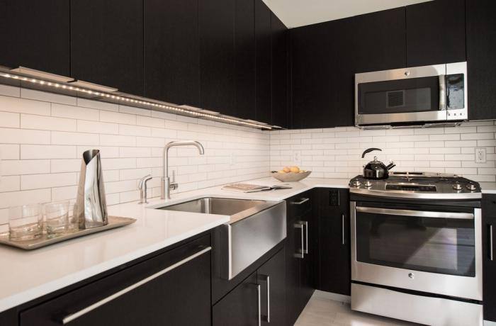 Apartment for rent at 535 W 43rd St, New York, NY 10036