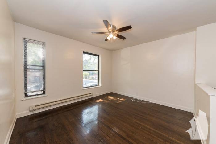 Apartment for rent at 837 W Cornelia Ave #1N, Chicago, IL 60657
