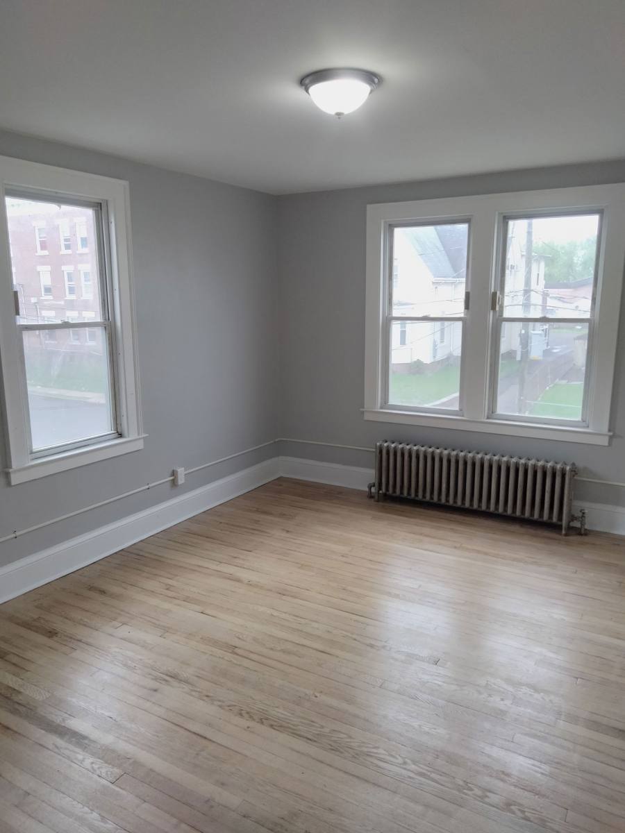 Apartment for rent at 76 Kibbe St #2, Hartford, CT 06106