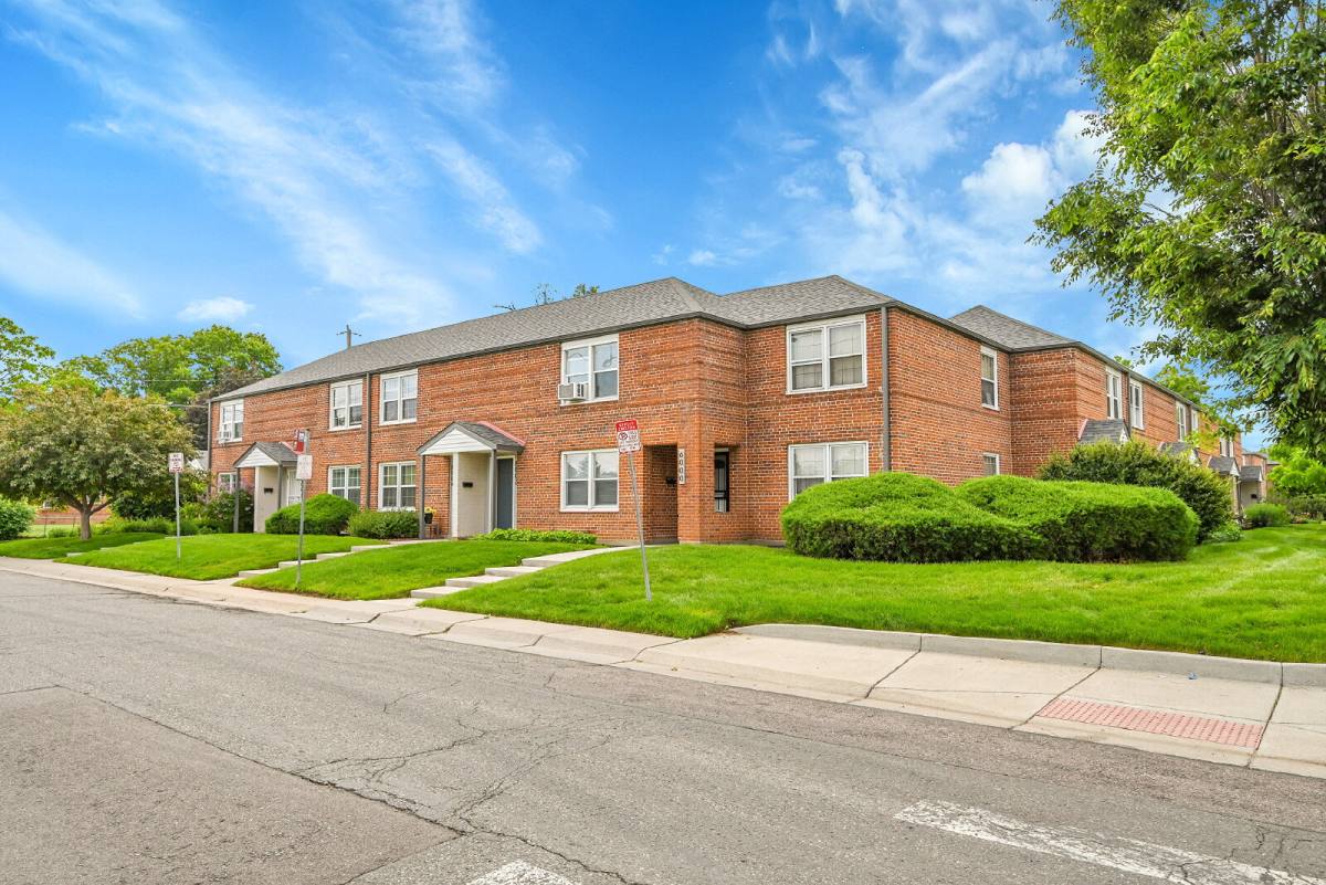 Townhouse for rent at 6008 E 29th Ave, Denver, CO 80207
