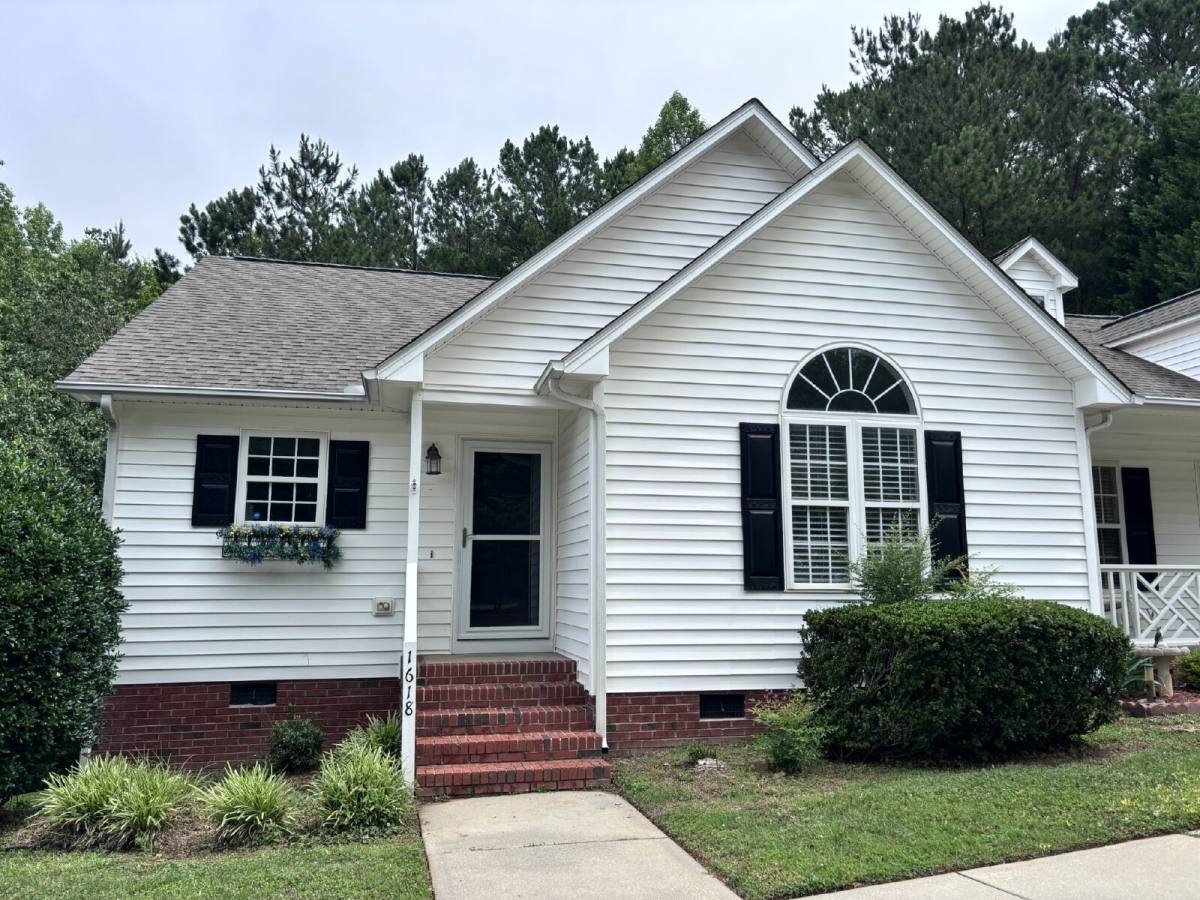Townhouse for rent at 1618 W Cotton Gin Dr, Clayton, NC 27527