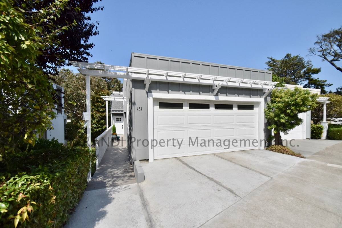 Townhouse for rent at 131 Lincoln Dr, Sausalito, CA 94965
