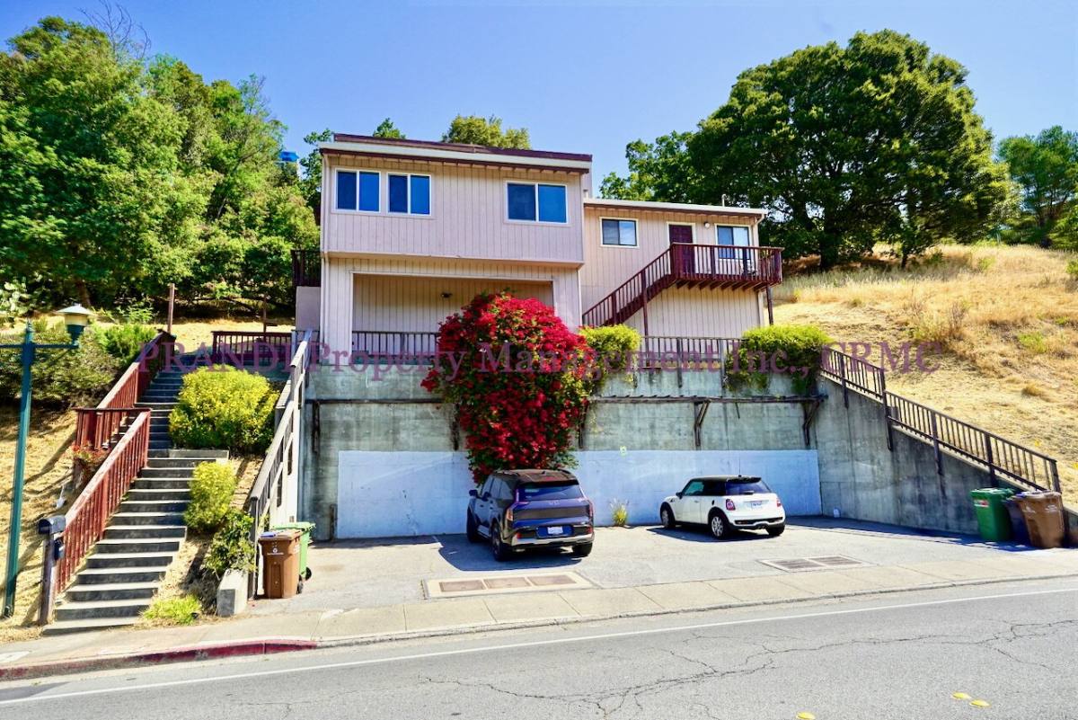 Townhouse for rent at 1738 Sir Francis Drake Blvd, Fairfax, CA 94930