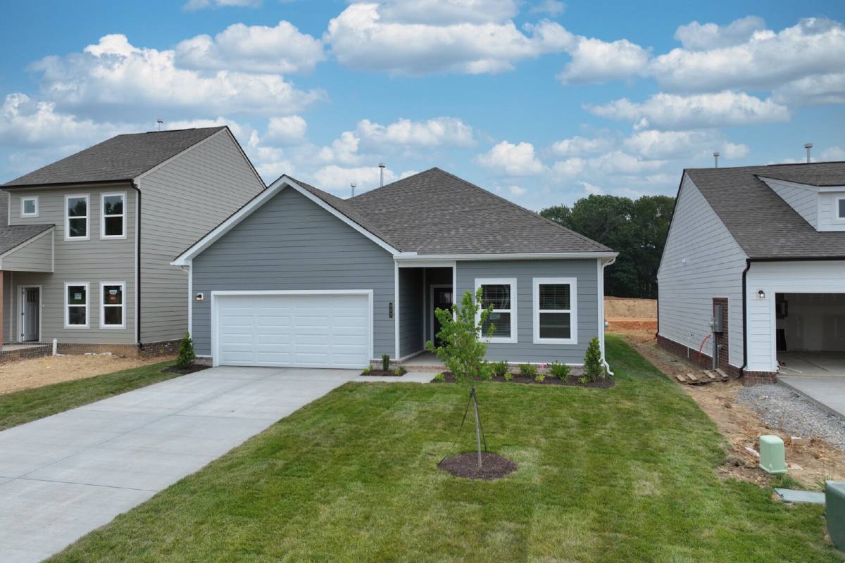 House for rent at 535 Cedar Brook Dr, White House, TN 37188