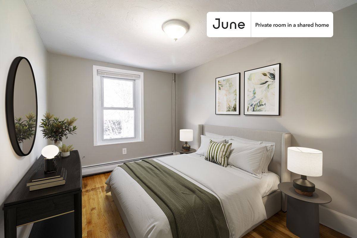 Apartment for rent at 14 Bacon St, Newton, MA 02458