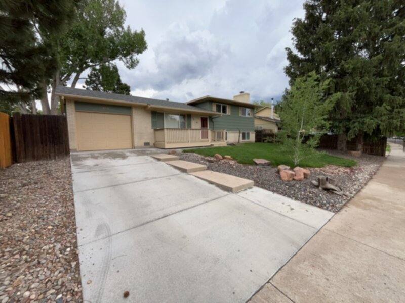 House for rent at 4715 La Cresta Dr, Colorado Springs, CO 80918
