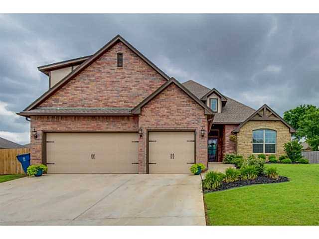 House for rent at 5008 Arbuckle Dr, Edmond, OK 73025