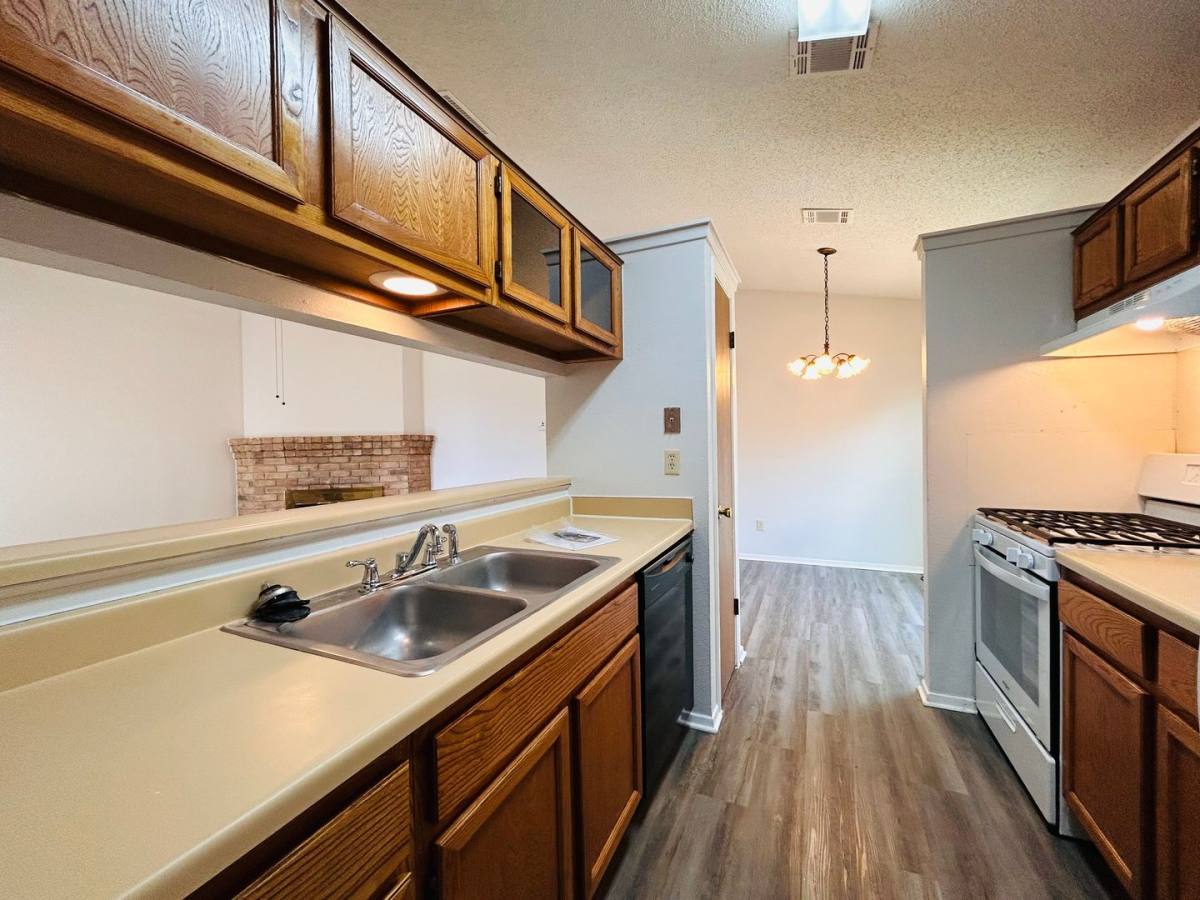 Apartment for rent at 416 Greenlawn Blvd, Round Rock, TX 78664