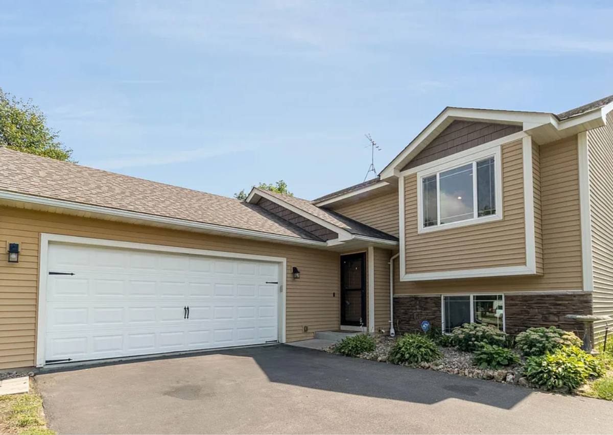 House for rent at 170 Pullman Ave, Saint Paul Park, MN 55071