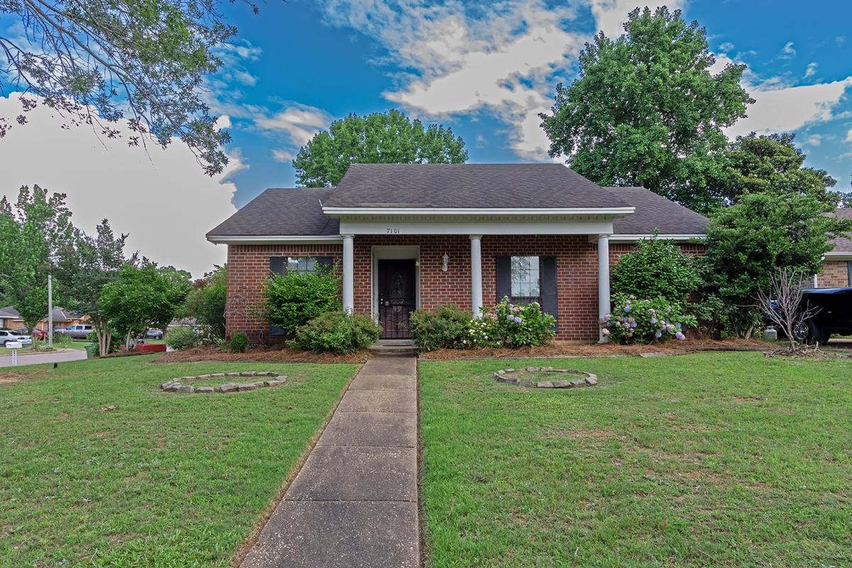 House for rent at 7101 Breckenridge Dr, Montgomery, AL 36117