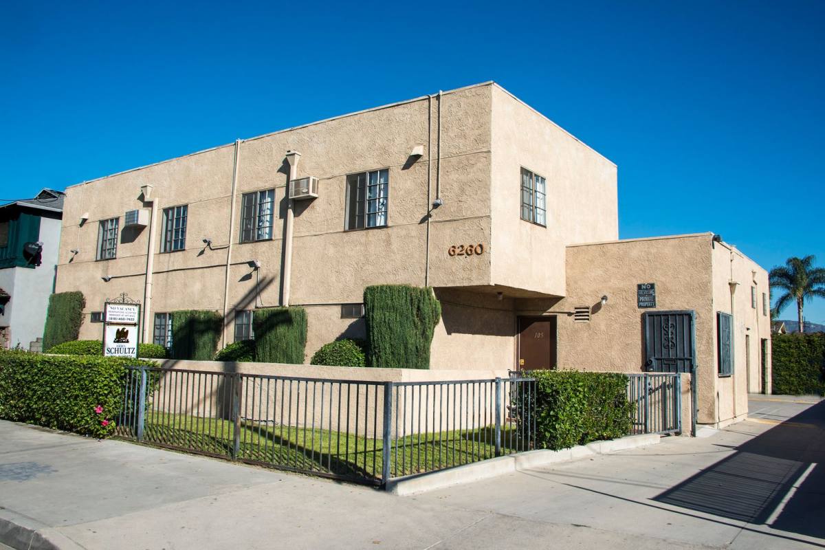 Apartment for rent at 6260 Vineland Ave, North Hollywood, CA 91606