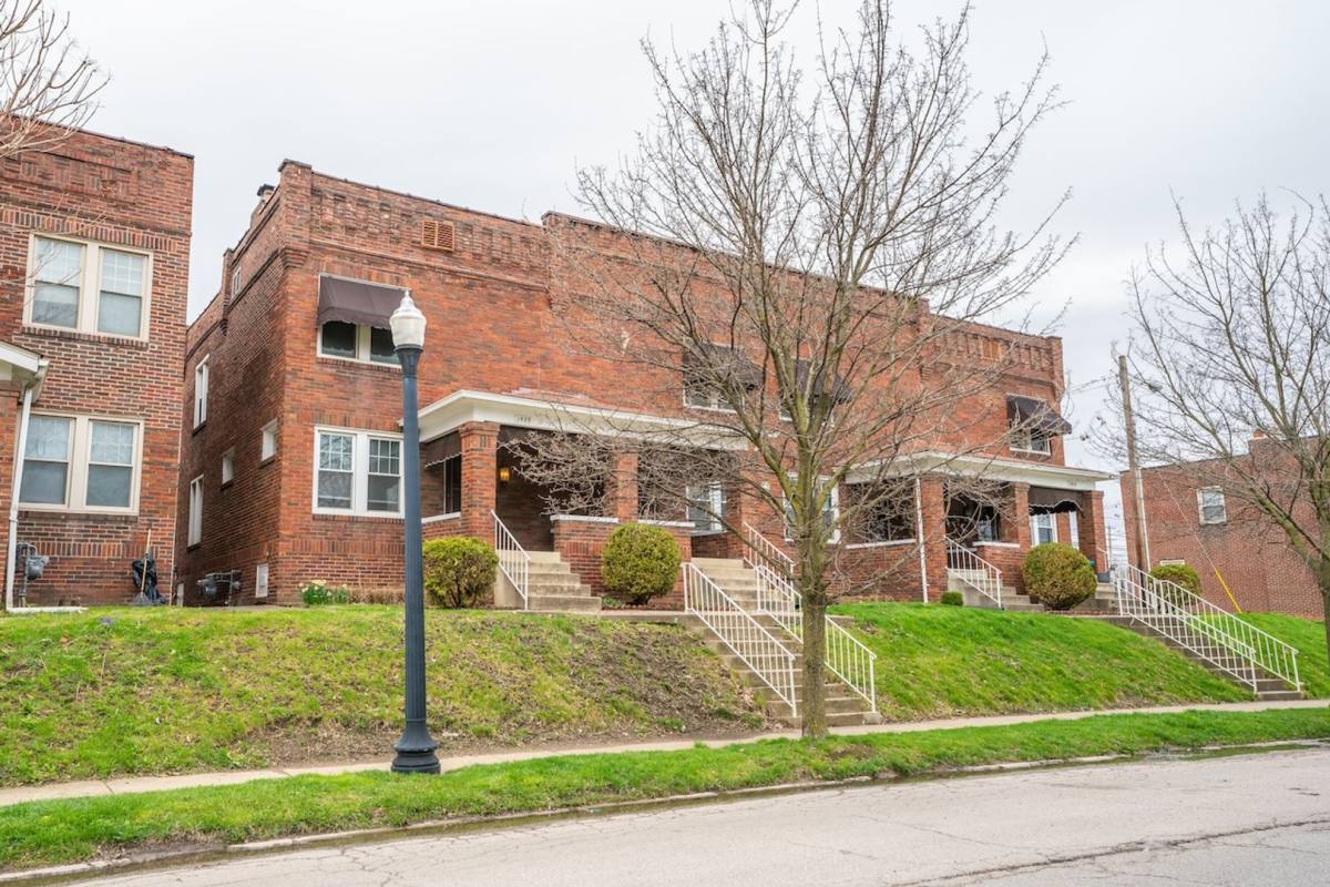 Apartment for rent at 1429-1435 NW Blvd, Columbus, OH 43212