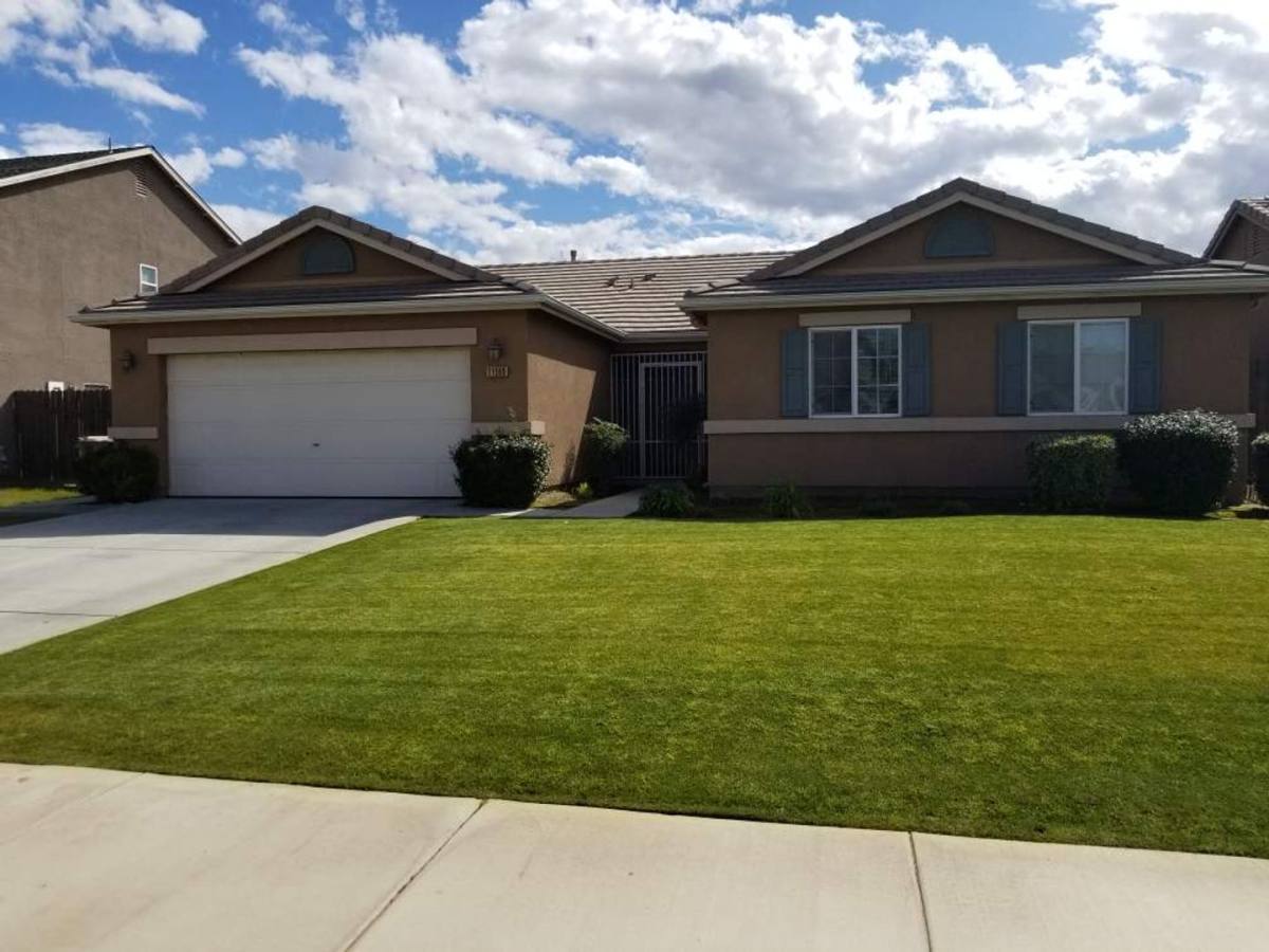 House for rent at 11505 Trabancos, Bakersfield, CA 93311