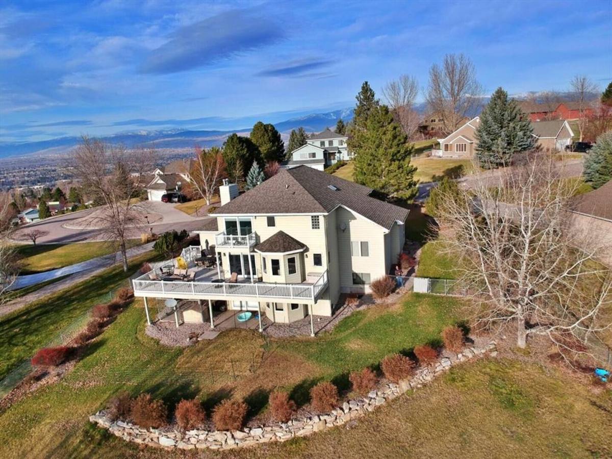 House for rent at 121 Southridge Dr, Missoula, MT 59803