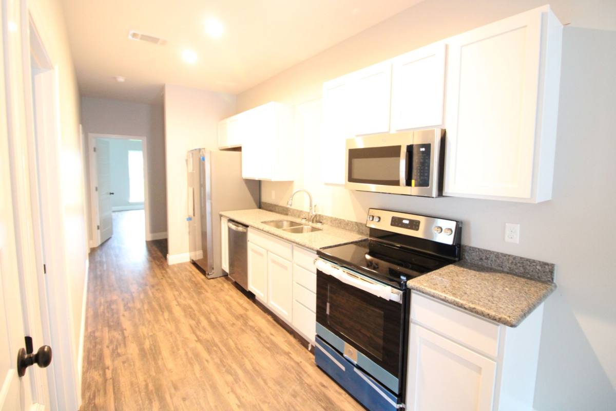 Townhouse for rent at 211 Lacey Eden Lane, New Llano, LA 71461