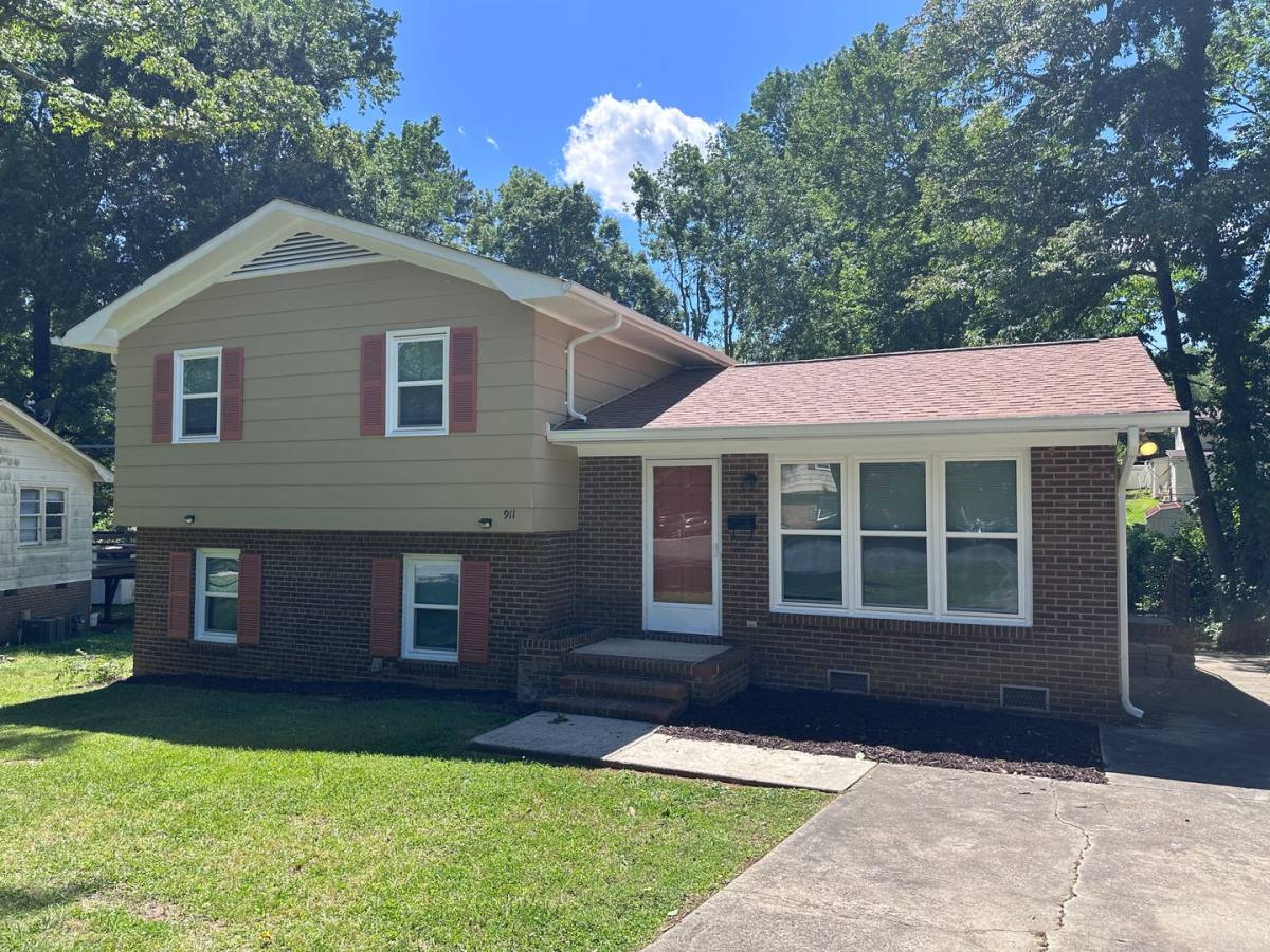 House for rent at 911 Bannister Place, Charlotte, NC 28213
