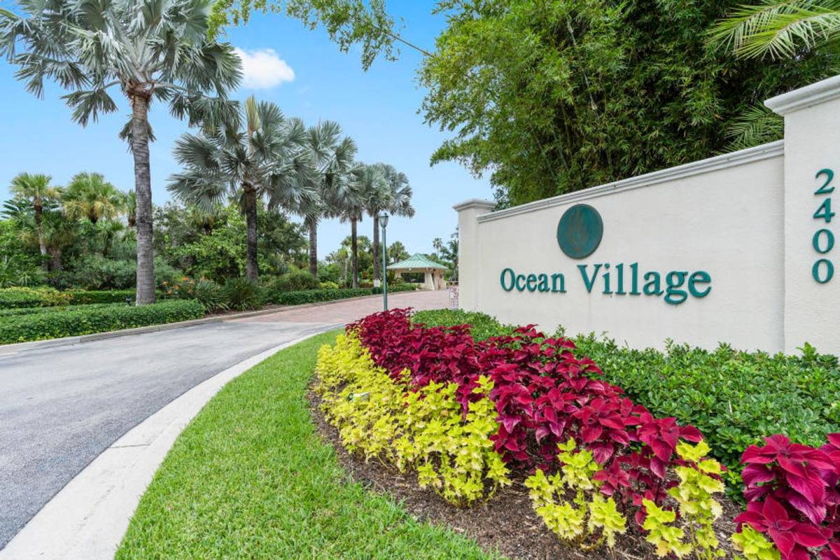 Condo for rent at 2400 S Ocean Drive, Bt, Fort Pierce, FL 34949