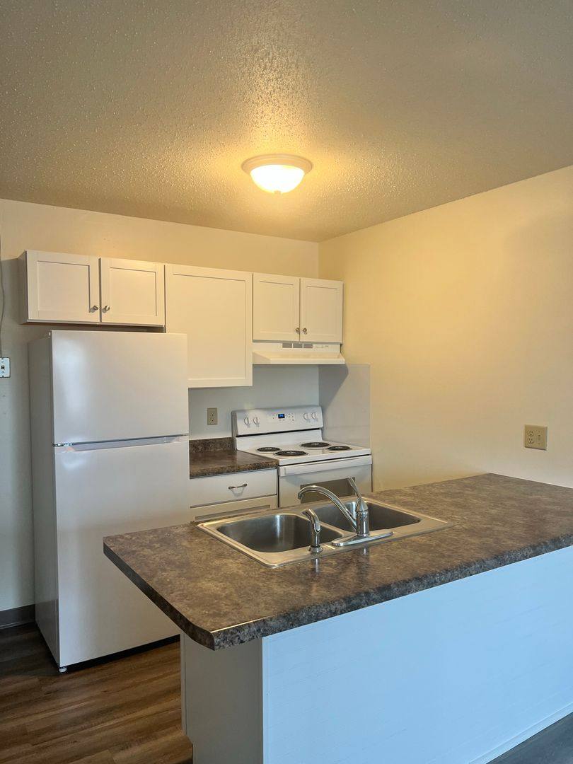 Apartment for rent at 400 Monitor St, La Crosse, WI 54603