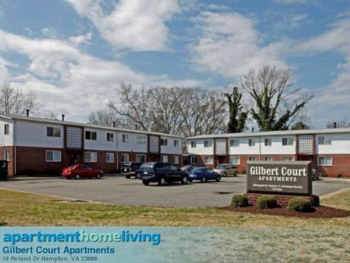 21 Roland Dr, Hampton, VA 23669