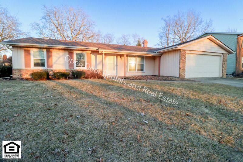 House for rent at 3210 Kenaston Dr, Fort Wayne, IN 46815