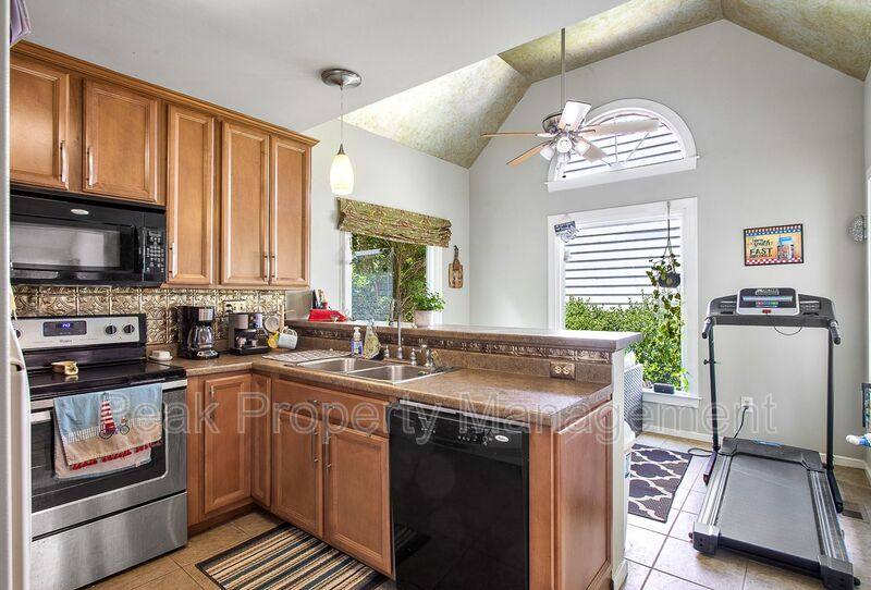 House for rent at 3715 Muirfield Green Dr, Midlothian, VA 23112