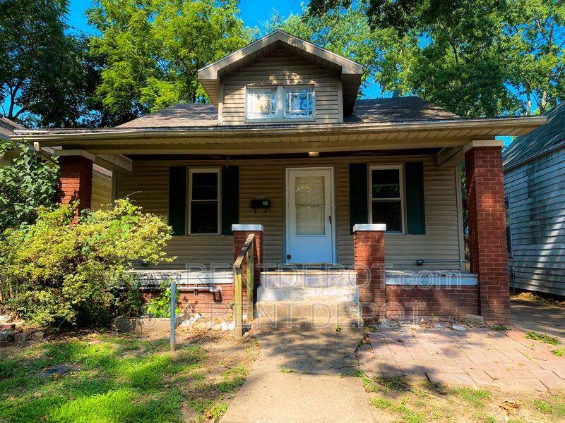 House for rent at 1413 S Harlan Ave, Evansville, IN 47714