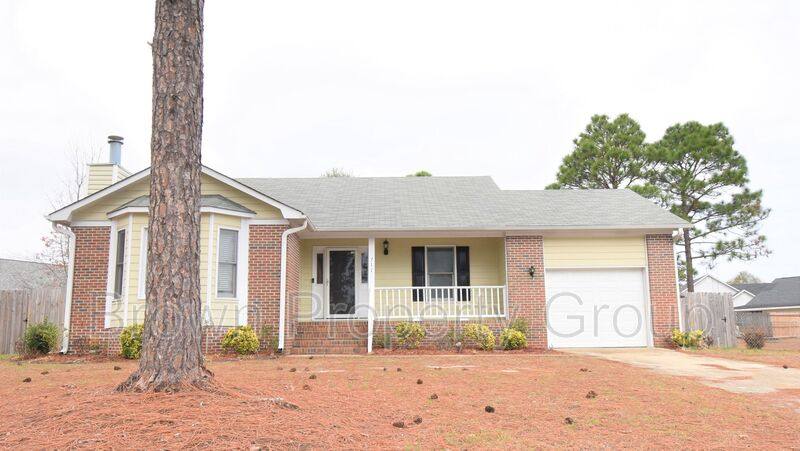 House for rent at 711 Alexwood Dr, Hope Mills, NC 28348