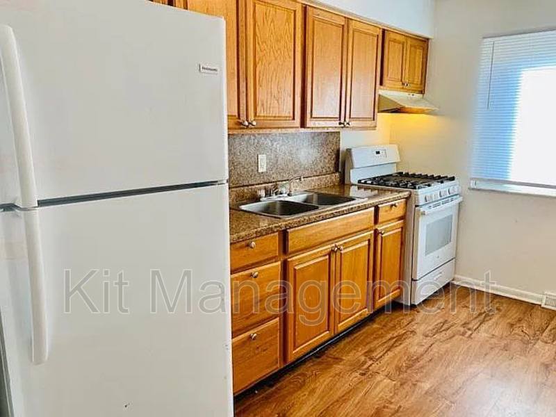 Apartment for rent at 5223 Jackman, Toledo, OH 43613
