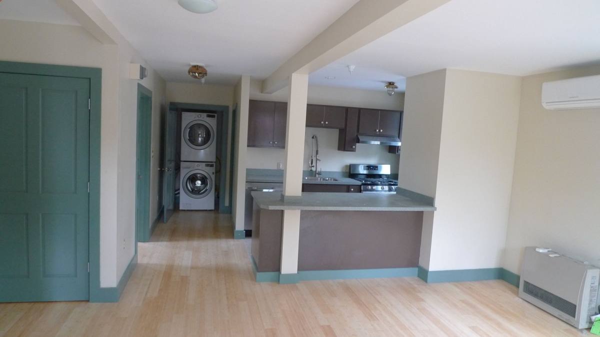 Apartment for rent at 151 S Champlain St, Burlington, VT 05401
