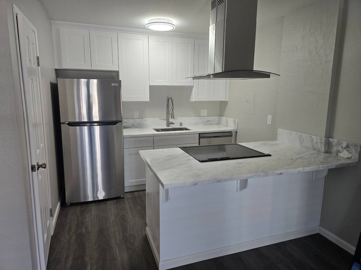 Apartment for rent at 2300-2306 G St, Sacramento, CA 95816