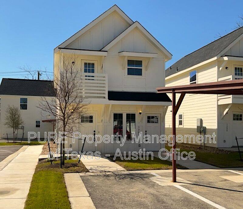 Townhouse for rent at 2002 2nd St #1302, Taylor, TX 76574