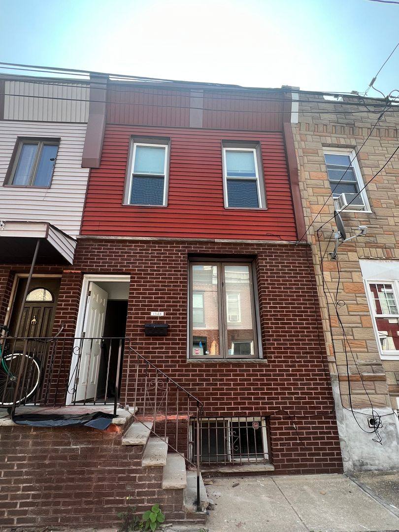 House for rent at 1523 S Dover, Philadelphia, PA 19146