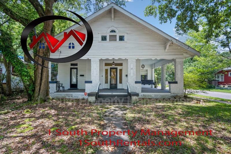 Apartment for rent at 250 Tuttle Ave #A, Mobile, AL 36604