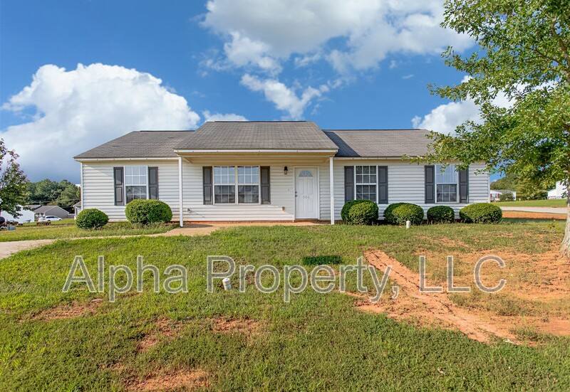 House for rent at 500 Rudd Rd, Piedmont, SC 29673